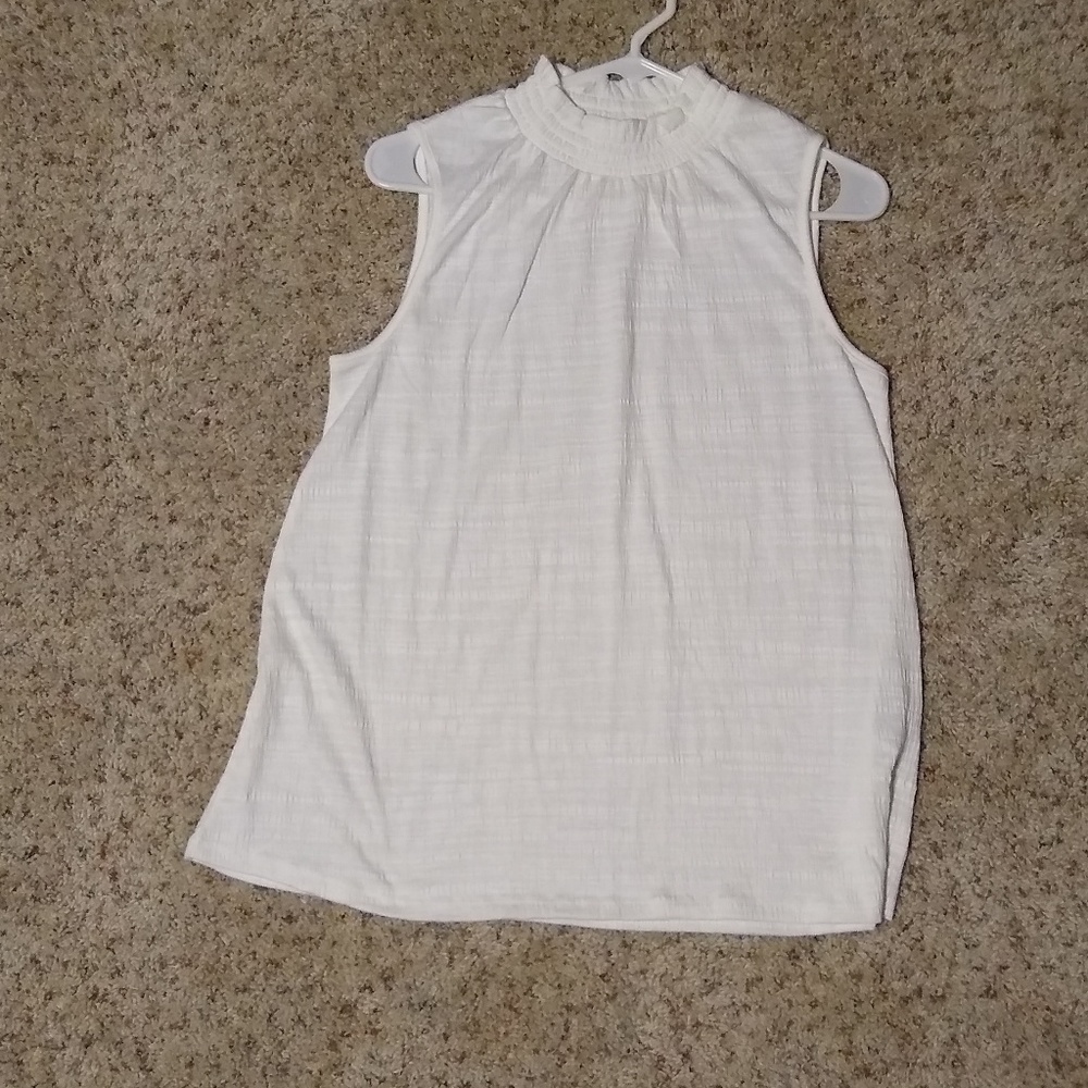 Sleeveless blouse